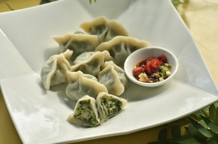 chinese-dumplings-with-eggs-vegetables-filling